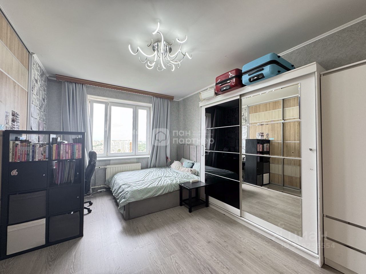 Продажа 2-комн квартиры на вторичном рынке проспект Славы, 52к1