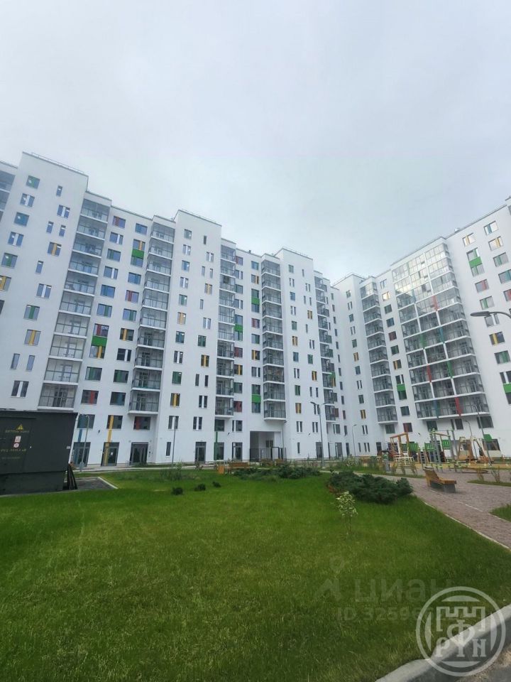 Продажа 1-комн квартиры на вторичном рынке пос. Шушары, улица Чудовская, 14к1