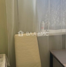 Продажа 1-комн квартиры на вторичном рынке ул Новомарьинская,  д. 16,  к. 1