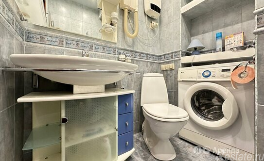 Аренда 2-комн квартиры на вторичном рынке улица Климашкина,  д. 20