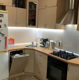 Продажа 2-комн квартиры на вторичном рынке ул Константина Царёва,  д. 18