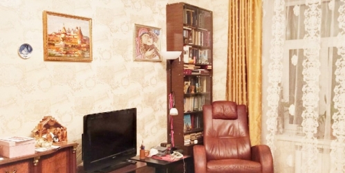 4-комн квартира 11-я линия В.О.,  д. 46