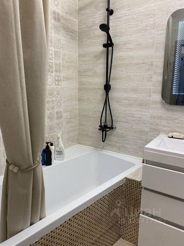 Аренда 2-комн квартиры на вторичном рынке Новоивановское пгт, бульвар Эйнштейна, 2