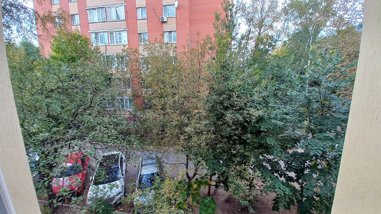 Продажа 3-комн квартиры на вторичном рынке Лесной Городок пгт, улица Фасадная, 1