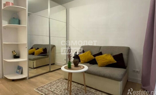 Продажа 2-комн квартиры на вторичном рынке Саларьевская ул,  д. 10 к2