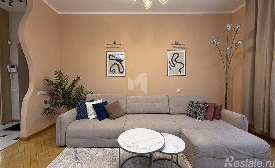 Продажа 3-комн квартиры на вторичном рынке Серпов переулок,  д. 3-5