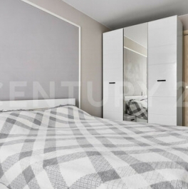 Продажа 3-комн квартиры на вторичном рынке Замшина улица,  д. 19