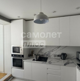 Продажа 1-комн квартиры на вторичном рынке улица Брусилова,  д. 33 к1