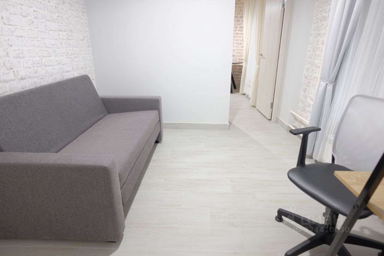 Аренда 2-комн квартиры на вторичном рынке набережная Реки Фонтанки, 14