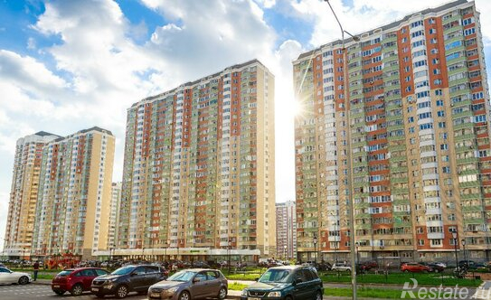 Продажа 2-комн квартиры на вторичном рынке Железнодорожный, улица Андрея Белого,  д. 6