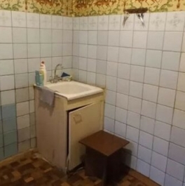 Продажа 2-комн квартиры на вторичном рынке Сходня, улица Мичурина,  д. 33