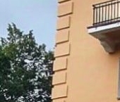 Продать Комнаты в квартирах Павловск, улица Обороны, 6   