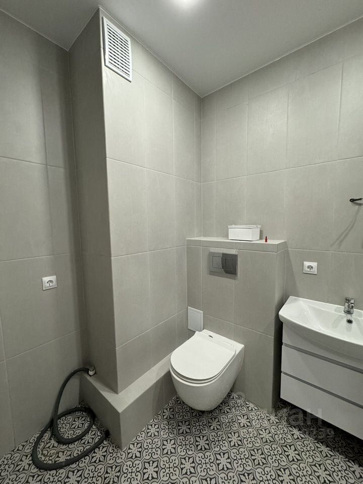 Продажа 1-комн квартиры на вторичном рынке Коммунар г., улица Просвещения, 2