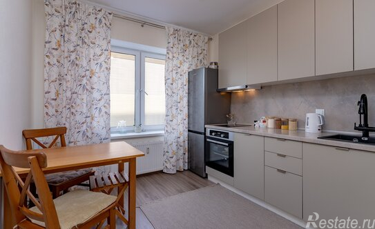 Продажа 3-комн квартиры на вторичном рынке Ивинская ул,  д. 19 к1