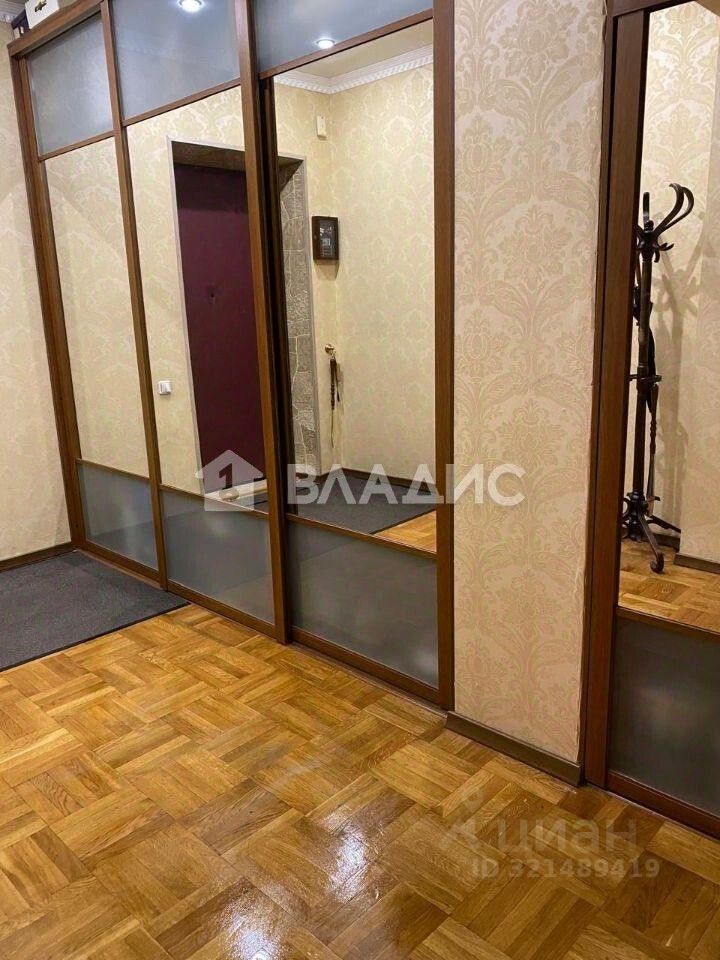 Продажа 3-комн квартиры на вторичном рынке Запорожская улица, 5