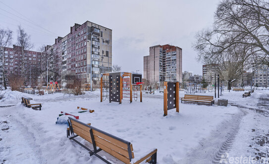 Продажа 2-комн квартиры на вторичном рынке Колпино г, Трудящихся б-р,  д. 35 к2