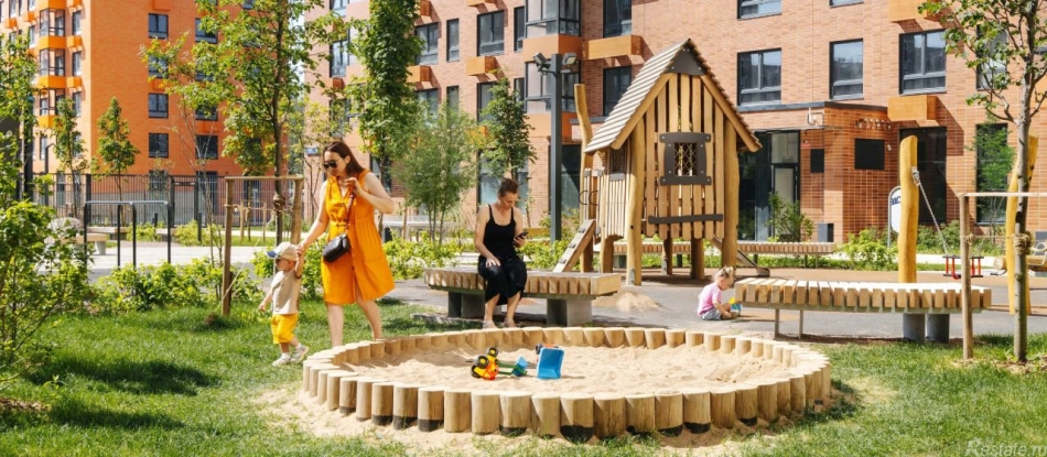 Продажа гаража Новодевяткинское сельское поселение, Главная улица,  д. 2