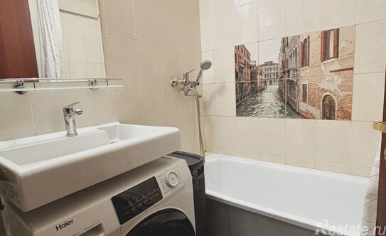 Продажа 2-комн квартиры на вторичном рынке ул Мнёвники,  д. 21