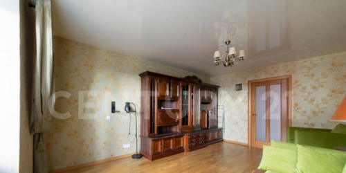 3-комн квартира Ветеранов пр-кт,  д. 114,  к. 1