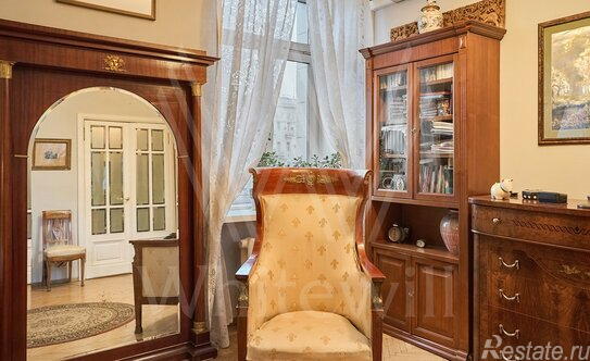 Продажа 4-комн квартиры на вторичном рынке Тверская улица,  д. 8 к1