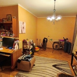 Продажа 3-комн квартиры на вторичном рынке Никитинская 2-я ул