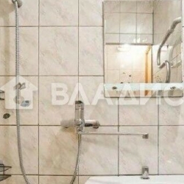 Продажа 1-комн квартиры на вторичном рынке улица Крыленко,  д. 43 к1