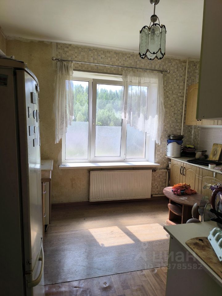 Продажа комнаты улица Маршала Захарова, 14к2