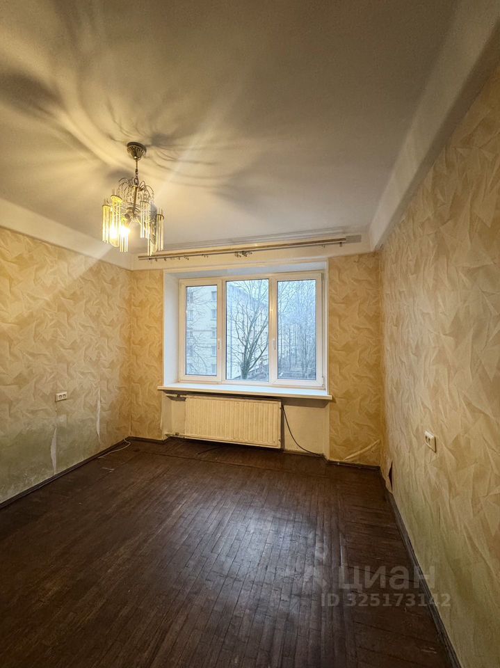 Продажа 1-комн квартиры на вторичном рынке Краснопутиловская улица, 121