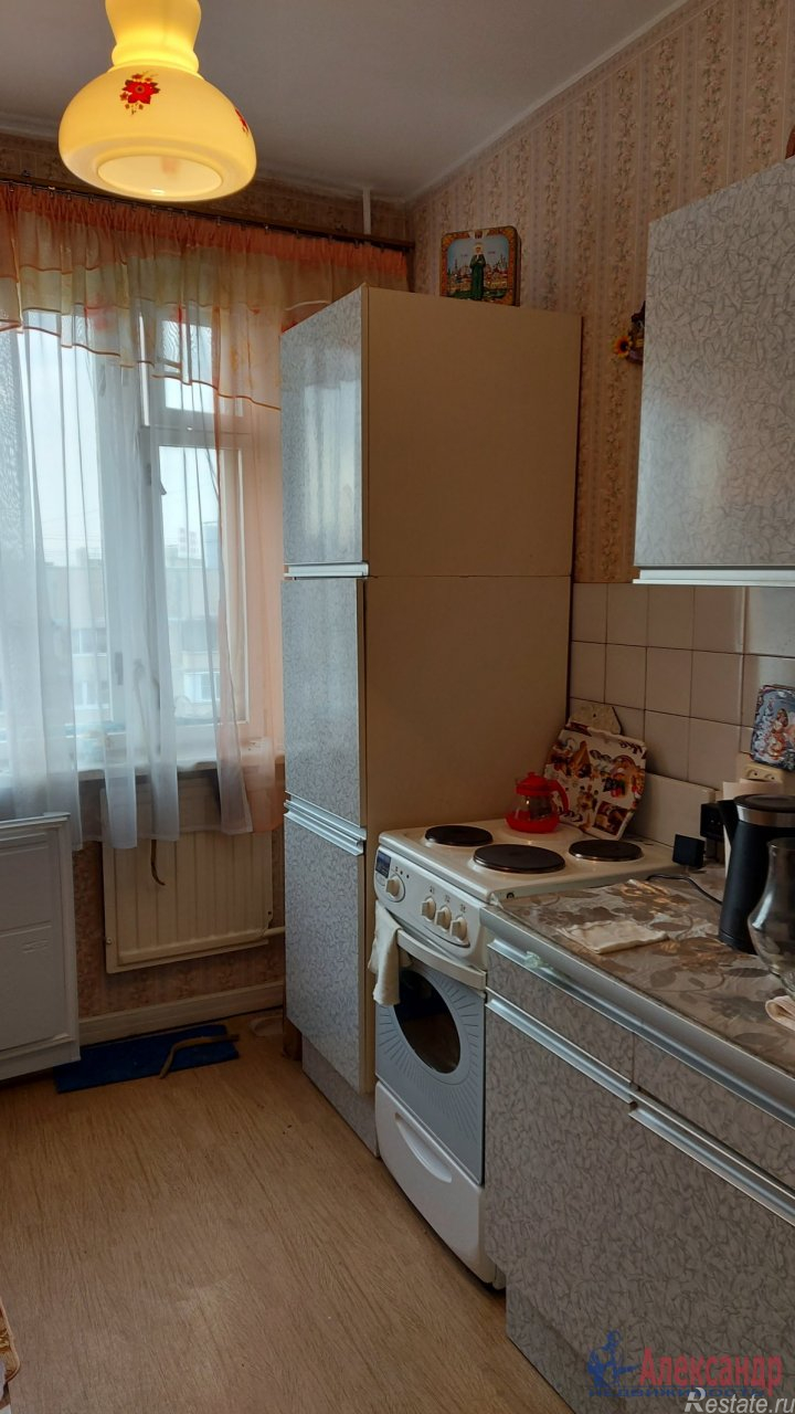 Продажа 2-комн квартиры на вторичном рынке Котина ул. ,  д. 7,  к. 1