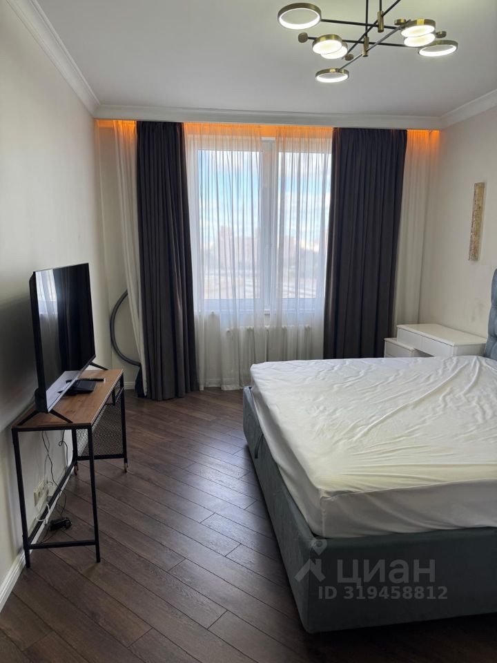 Аренда 2-комн квартиры на вторичном рынке Мосфильмовская улица, 88к2с5