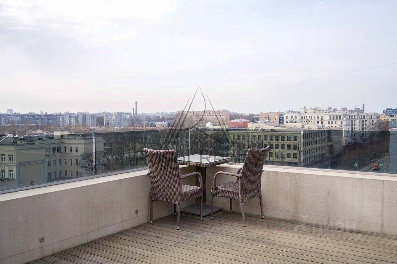 Аренда 4-комн квартиры на вторичном рынке Морской проспект, 15