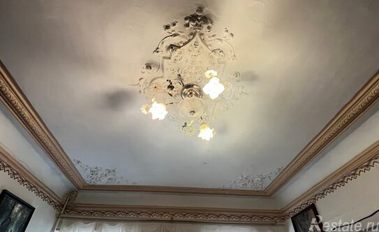 Продажа 6-комн квартиры на вторичном рынке ул Лизы Чайкиной,  д. 25