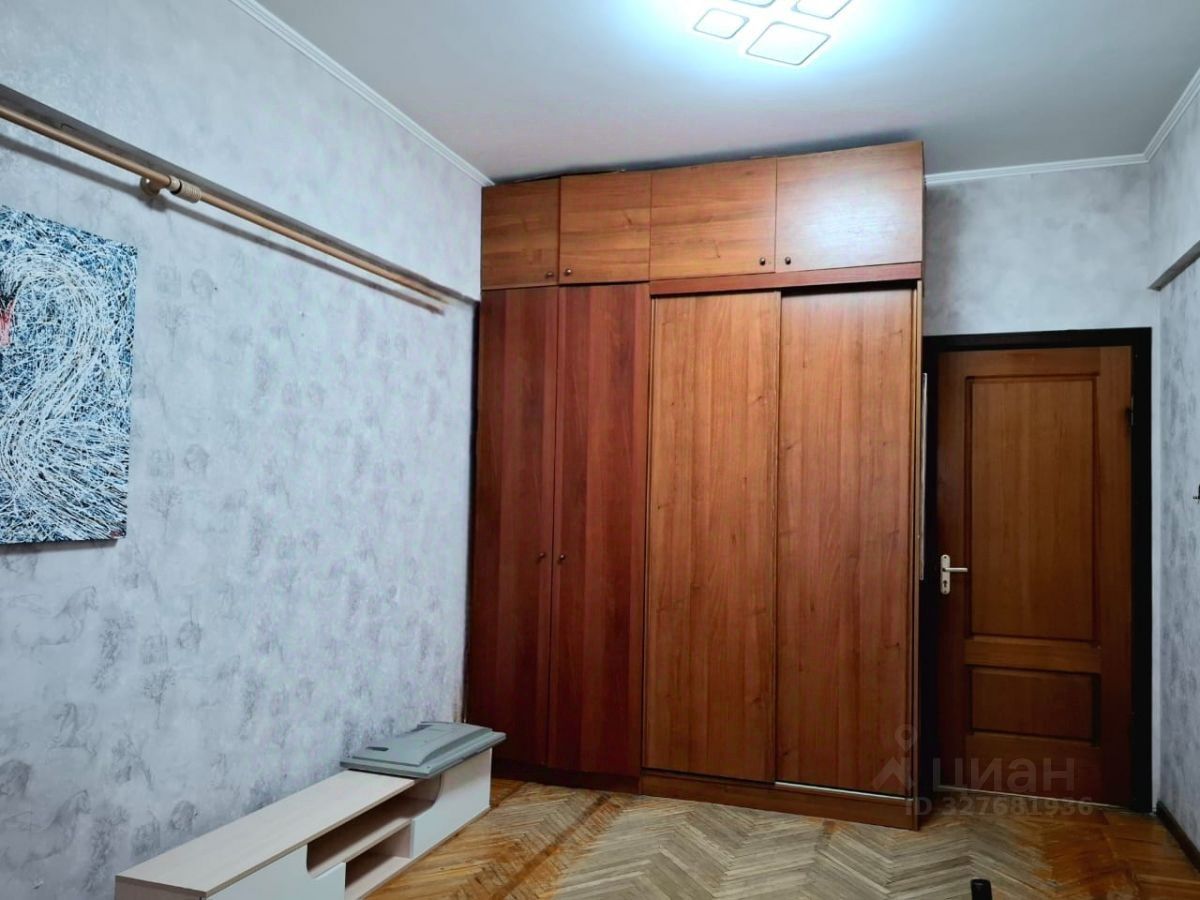 Продажа 3-комн квартиры на вторичном рынке улица Кибальчича, 4/6
