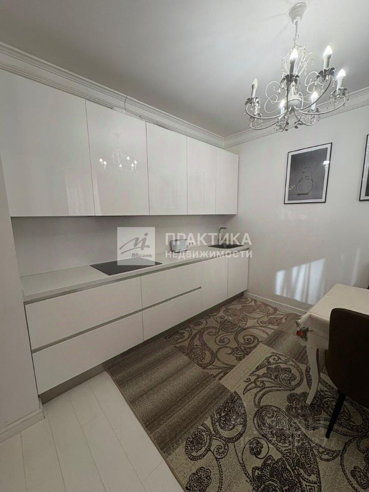 Продажа 2-комн квартиры на вторичном рынке Октябрьский пгт, улица Школьная, 1к2