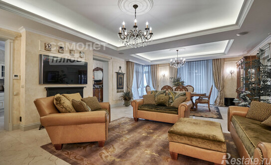 Продажа 5-комн квартиры на вторичном рынке ул Авиационная,  д. 77,  к. 2 стр 1