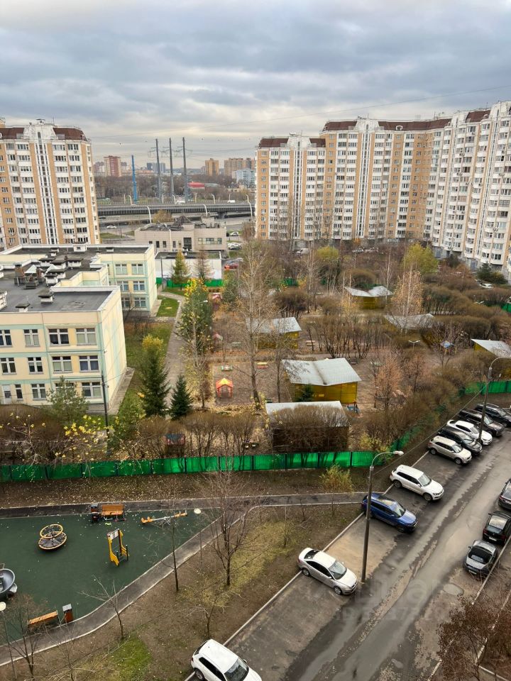 Продажа 2-комн квартиры на вторичном рынке Святоозерская улица, 32