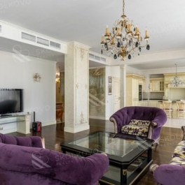 Продажа 6-комн квартиры на вторичном рынке улица Климашкина,  д. 17