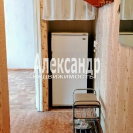 Продажа 2-комн квартиры на вторичном рынке Выборг, ул Акулова,  д. 8