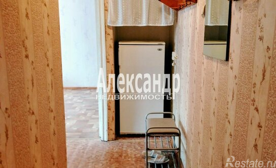 Продажа 2-комн квартиры на вторичном рынке Выборг, ул Акулова,  д. 8