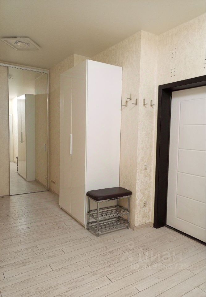 Продажа 2-комн квартиры на вторичном рынке Михневская улица, 8