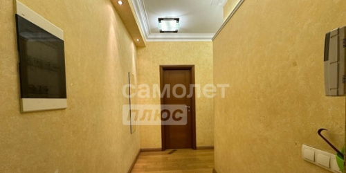 3-комн квартира ул Ватутина,  д. 18,  к. 2