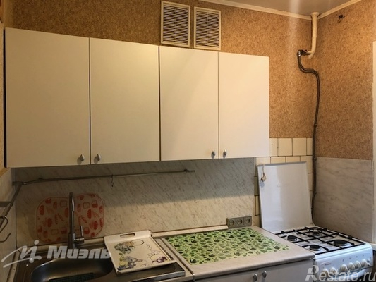 Продажа 1-комн квартиры на вторичном рынке Голицыно, Керамиков пр-кт,  д. 97