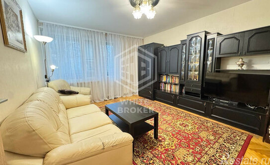 Продажа 1-комн квартиры на вторичном рынке улица Бестужевых,  д. 25