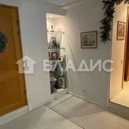 Продажа 4-комн квартиры на вторичном рынке Культуры пр-кт,  д. 25,  к. 4