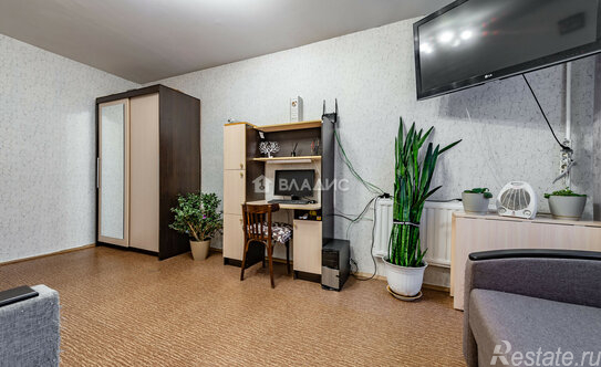 Продажа 2-комн квартиры на вторичном рынке Большевиков пр-кт,  д. 30 к4