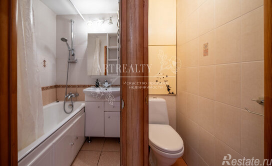 Продажа 2-комн квартиры на вторичном рынке ул Октябрьская,  д. 11