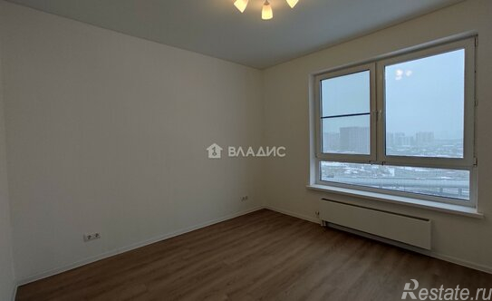 Продажа 4-комн квартиры на вторичном рынке улица Нижняя Хохловка,  д. 6