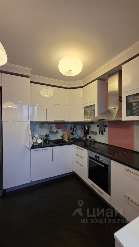 Продажа 4-комн квартиры на вторичном рынке улица Перерва, 54