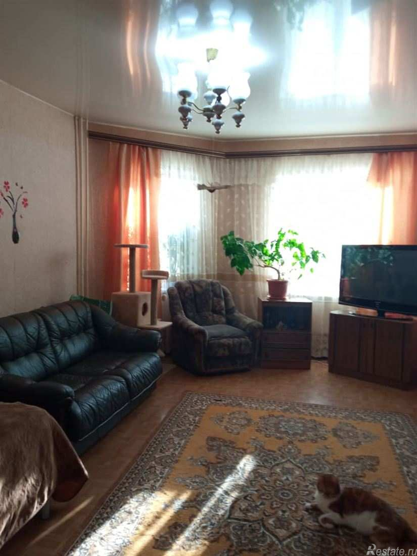 Продажа 2-комн квартиры на вторичном рынке Гатчина, ул Генерала Сандалова, д. 5