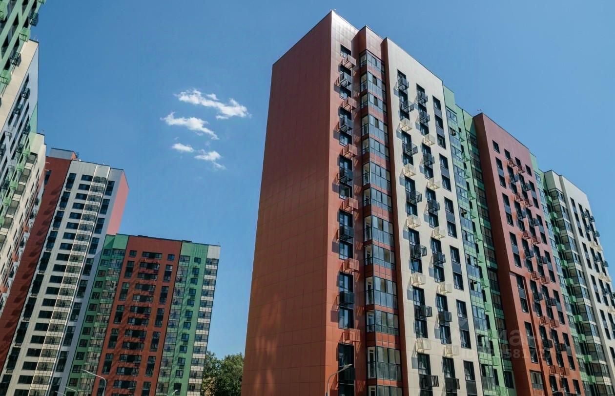 Продажа 2-комн квартиры на вторичном рынке улица Героев Панфиловцев, 31